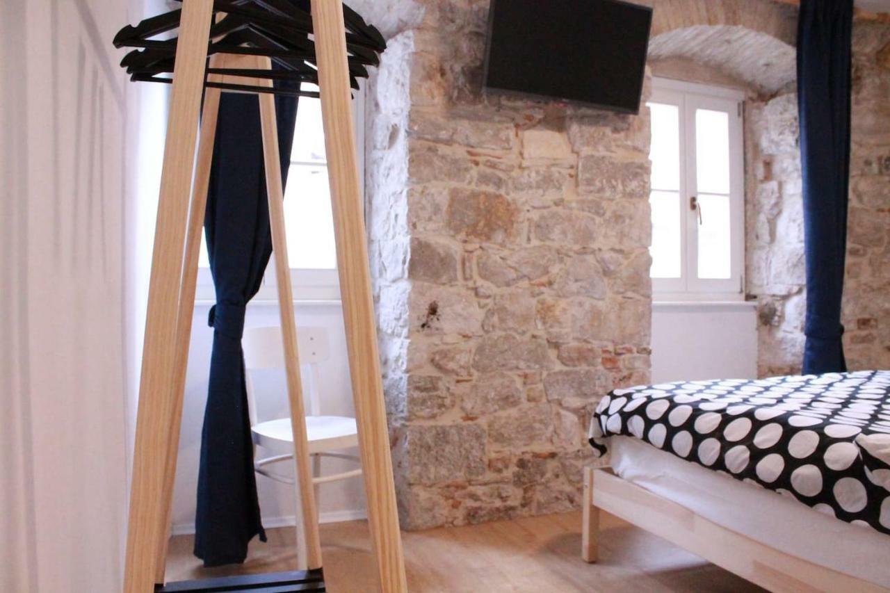 Books&Bells Appartement Split Buitenkant foto